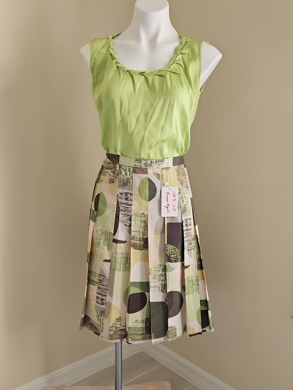 Banana Republic Pleated Geometric Abstract Print Silk Skirt